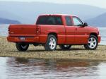 Chevrolet Silverado SS Extended Cab 2002 года